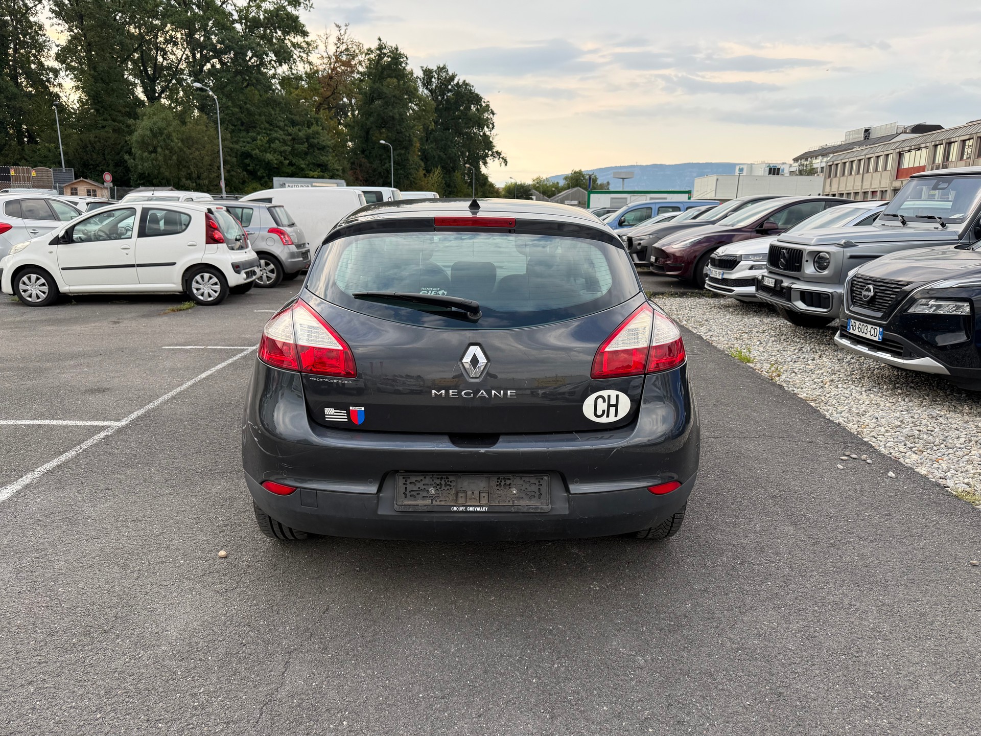 RENAULT Mégane 2.0 16V Expression CVT-image-4