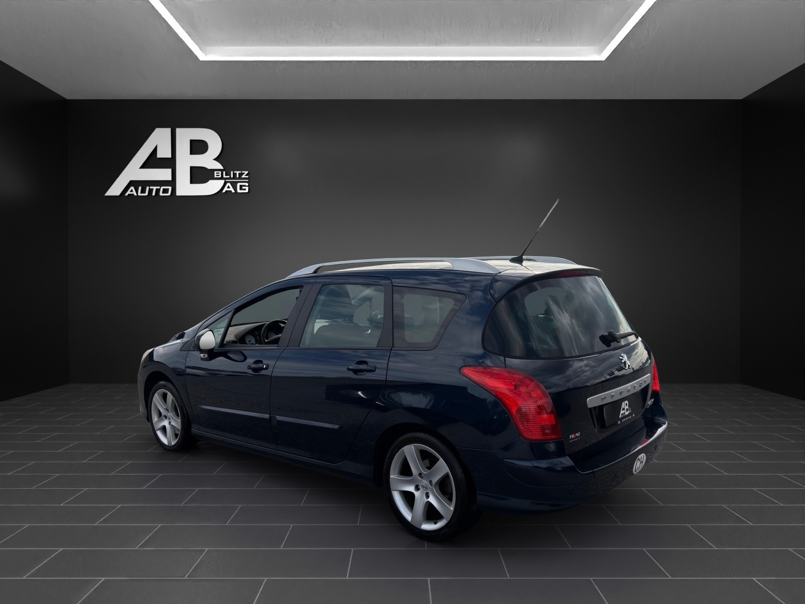 PEUGEOT 308 SW 2.0 HDI Sport Pack Automatic * 7-Plätzer *-showroom-element-2