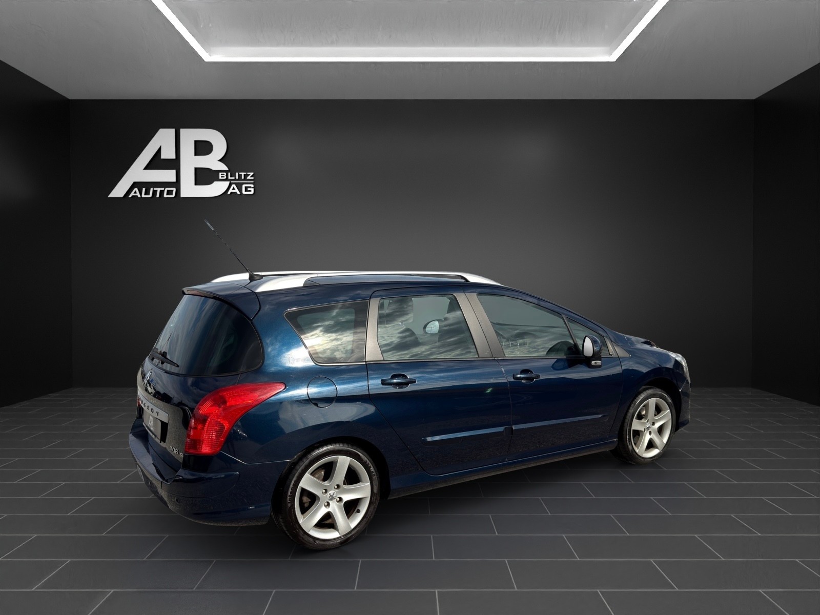PEUGEOT 308 SW 2.0 HDI Sport Pack Automatic * 7-Plätzer *-image-4