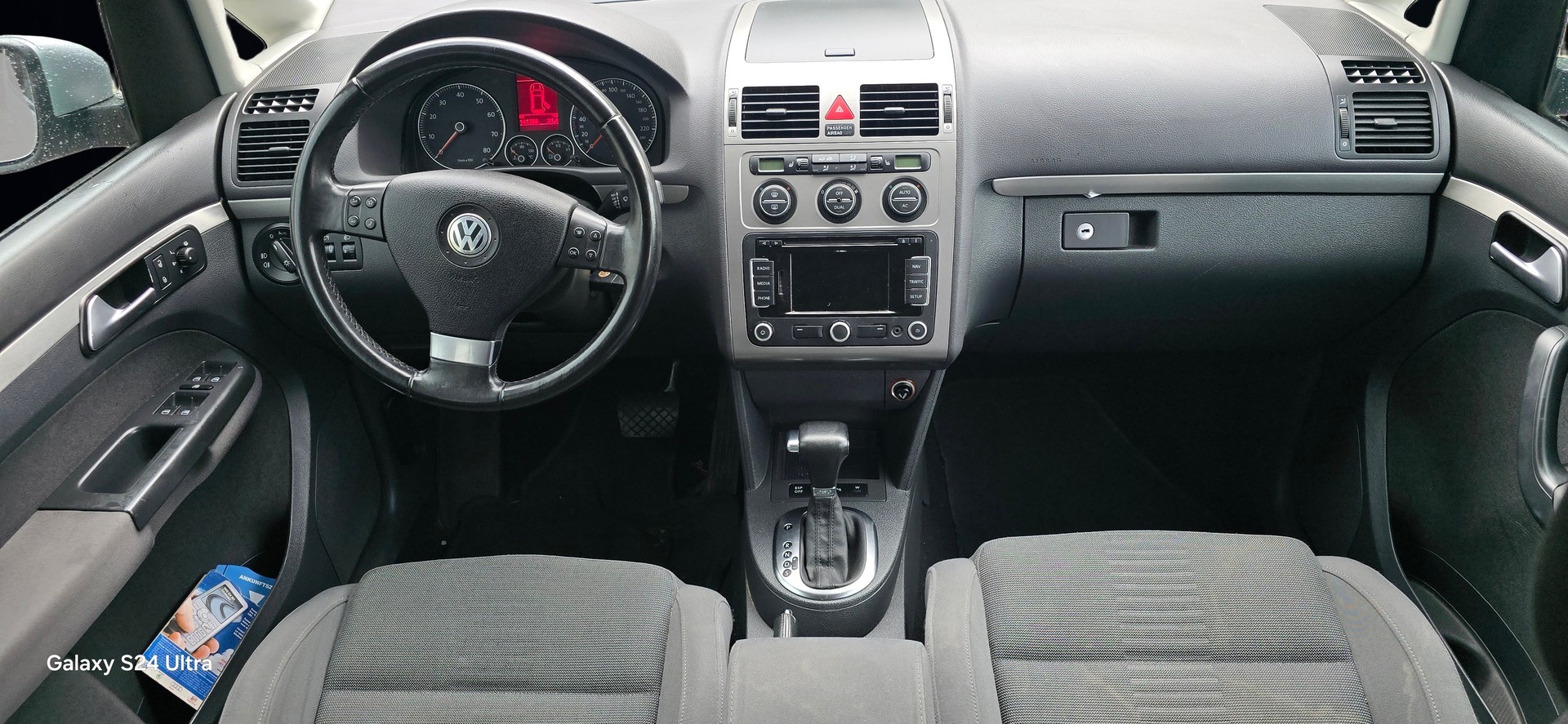 VW Touran 1.4 TSI Trendline DSG-image-13