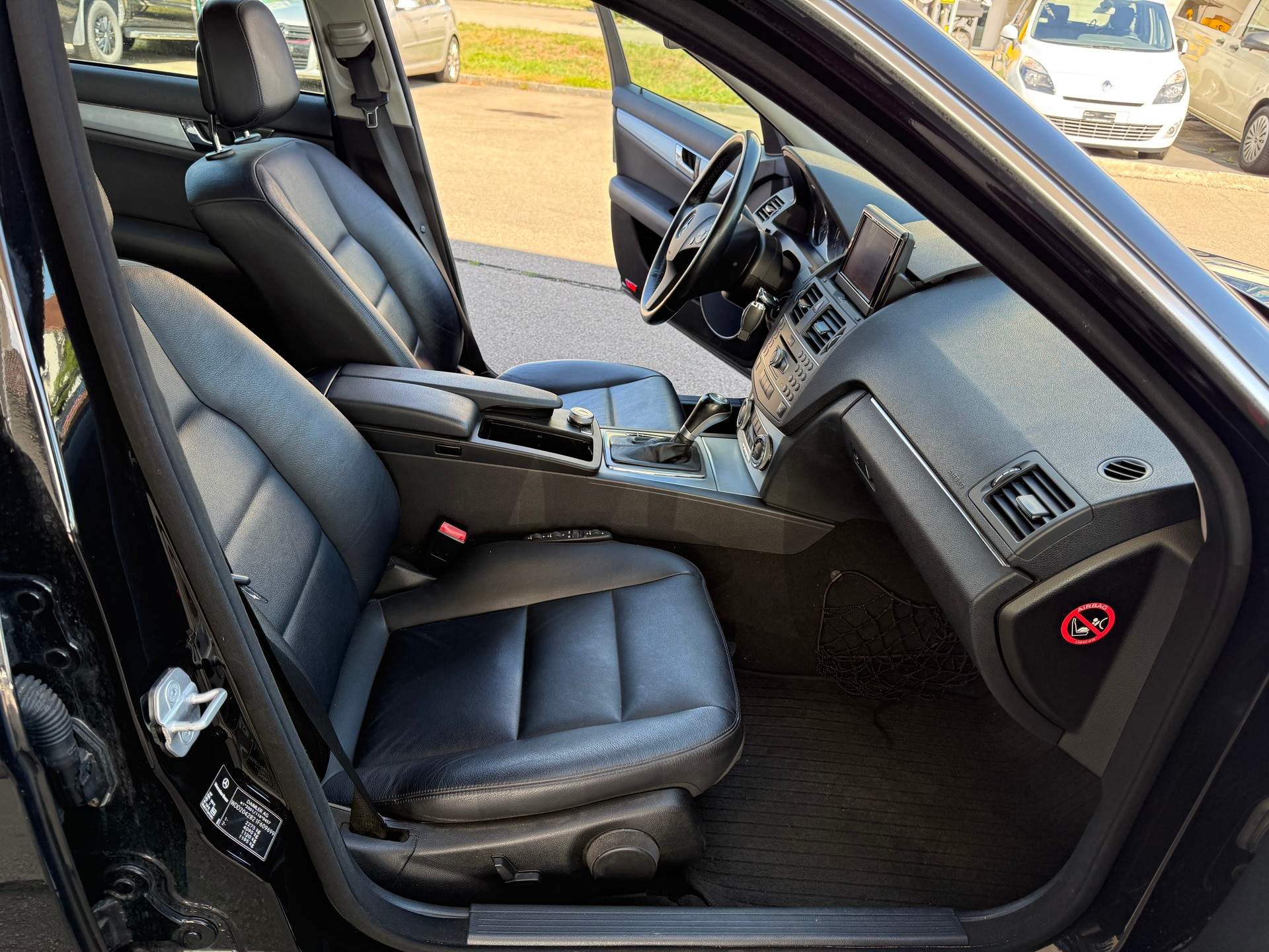 MERCEDES-BENZ C 250 CDI BlueEff. Avantgarde 4Matic 7G-Tronic-image-9
