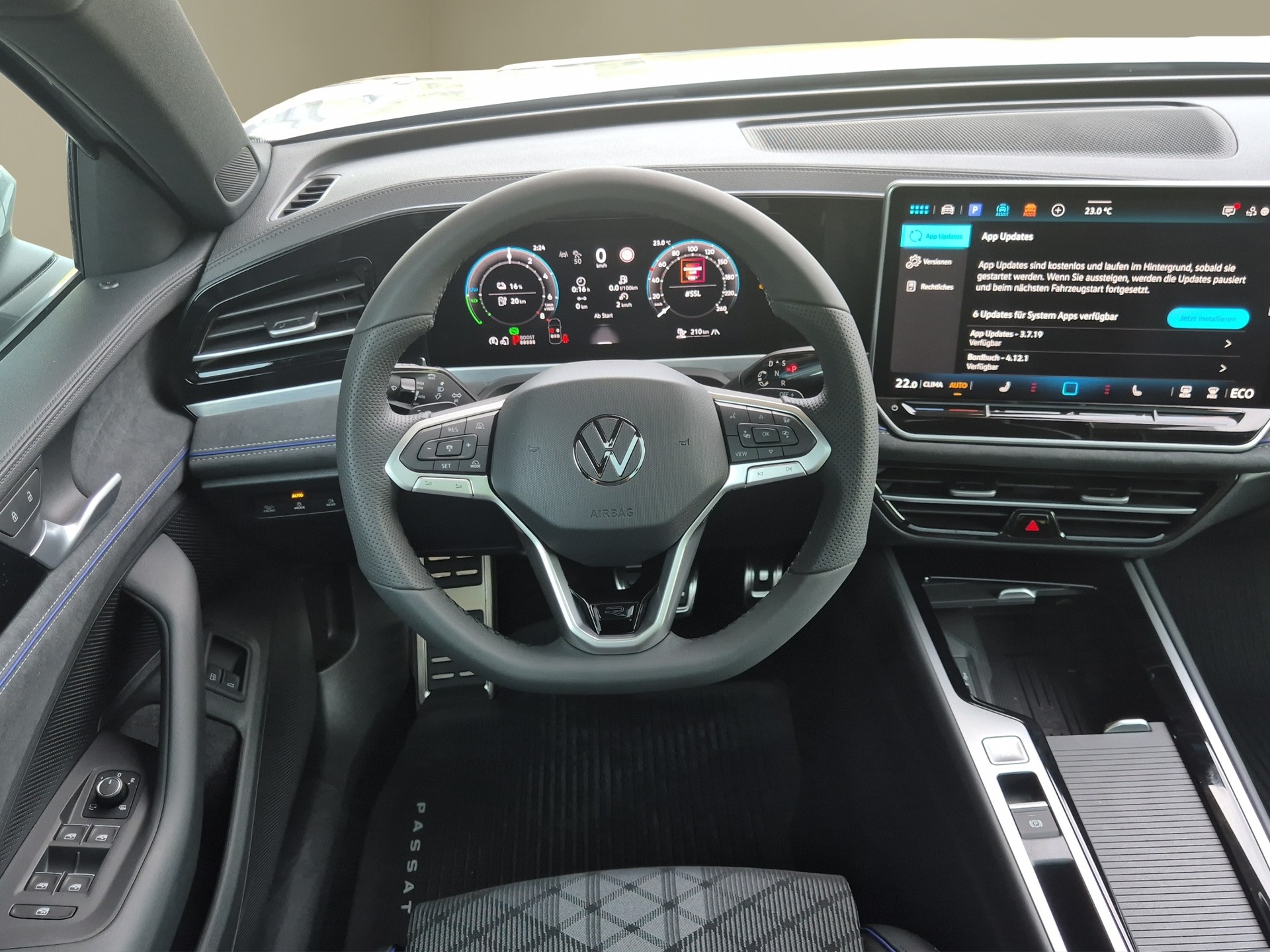 VW Passat Variant 1.5 TSI evo2 Plug-In- Hybrid R-Line DSG-image-11