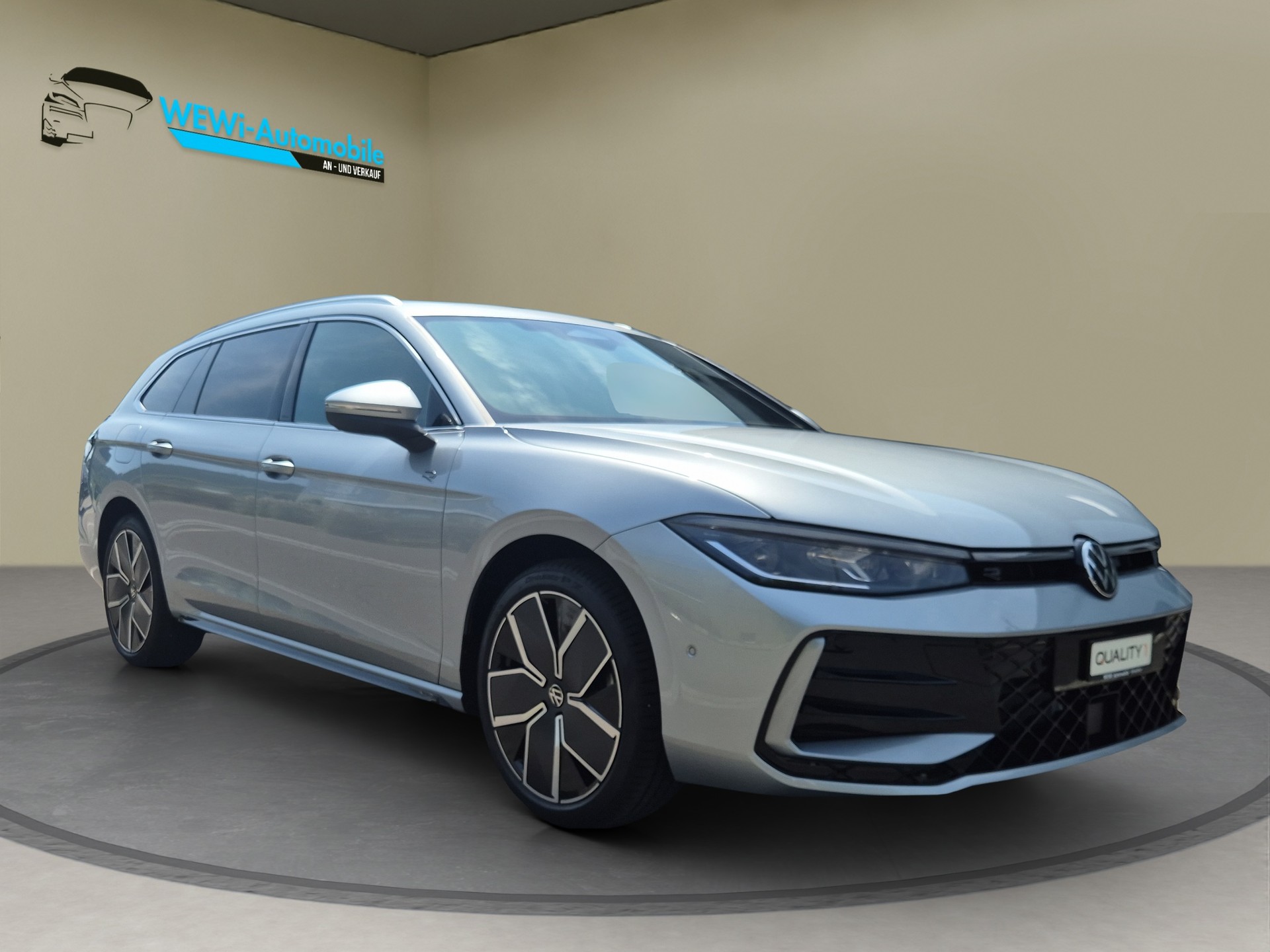 VW Passat Variant 1.5 TSI evo2 Plug-In- Hybrid R-Line DSG-image-6