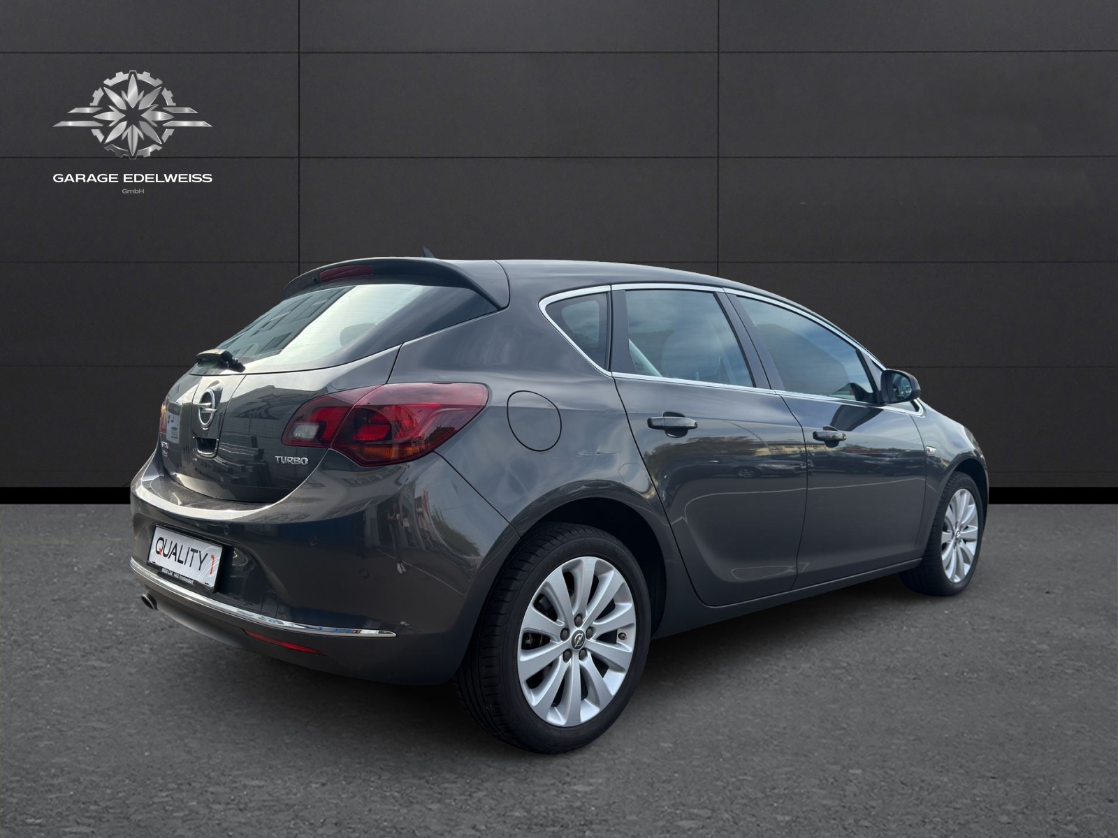 OPEL Astra 1.4i 16V Turbo Cosmo-image-4