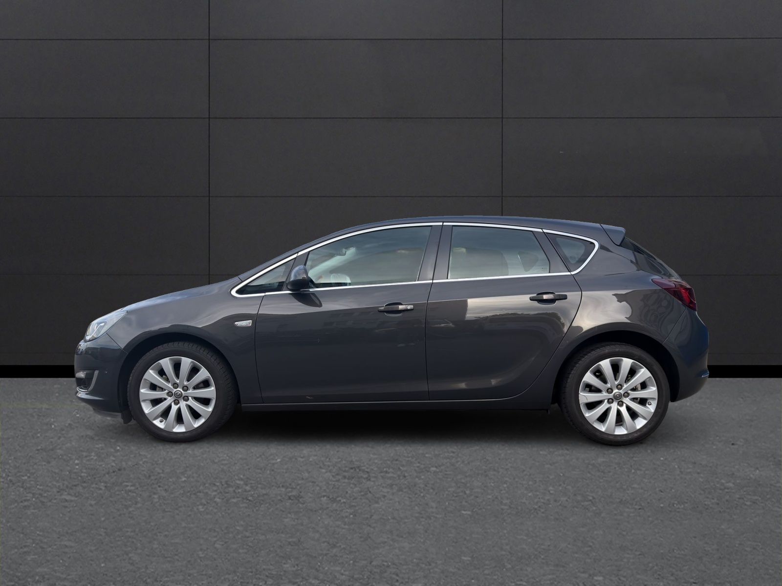 OPEL Astra 1.4i 16V Turbo Cosmo-image-1