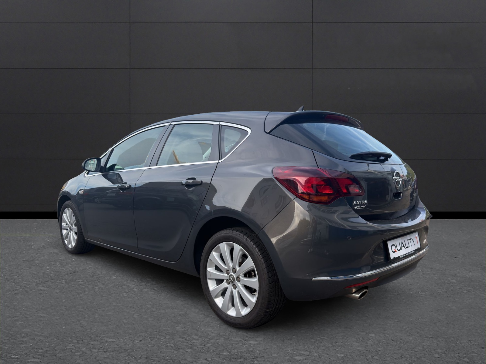 OPEL Astra 1.4i 16V Turbo Cosmo-image-2