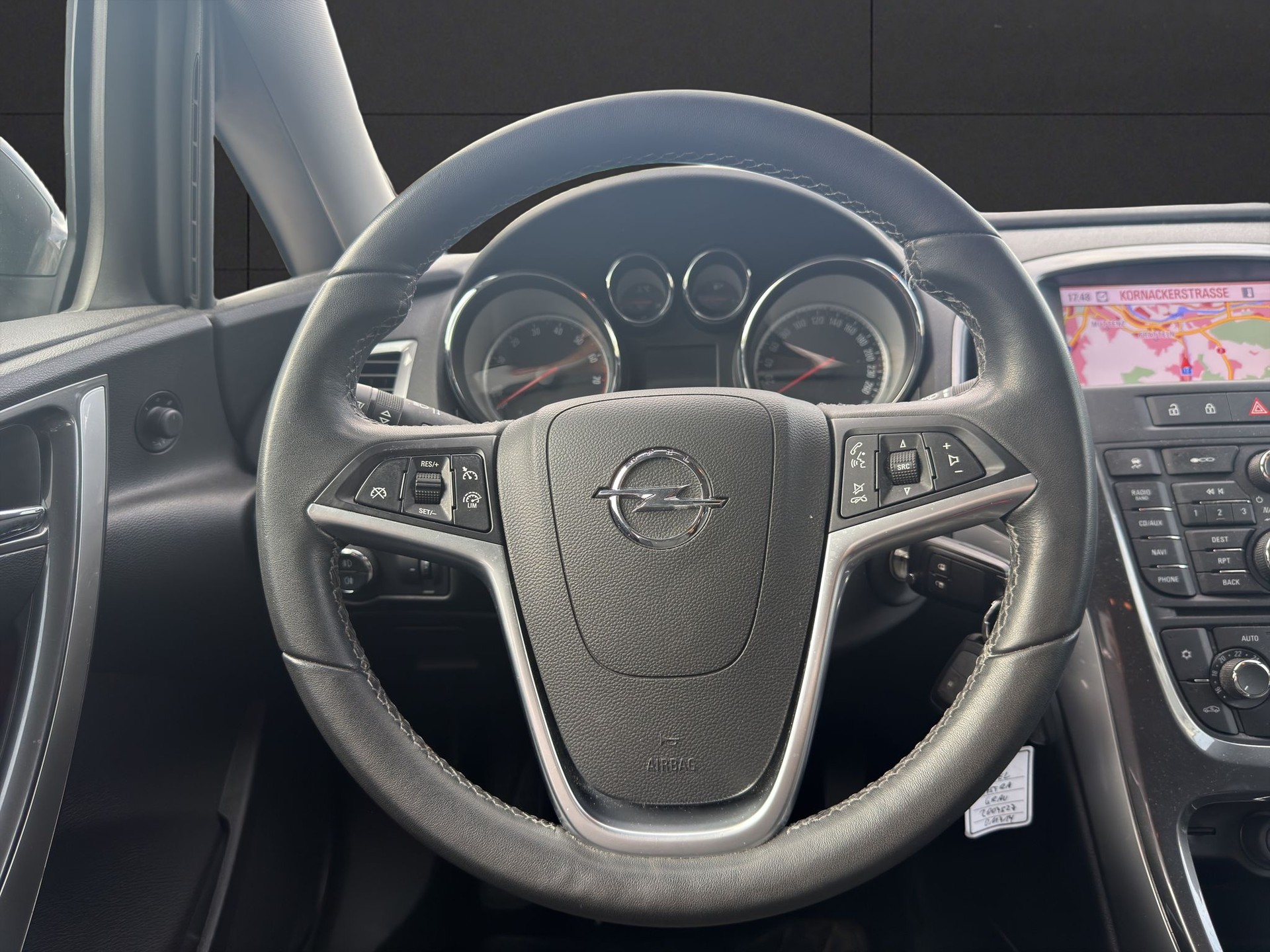 OPEL Astra 1.4i 16V Turbo Cosmo-image-10