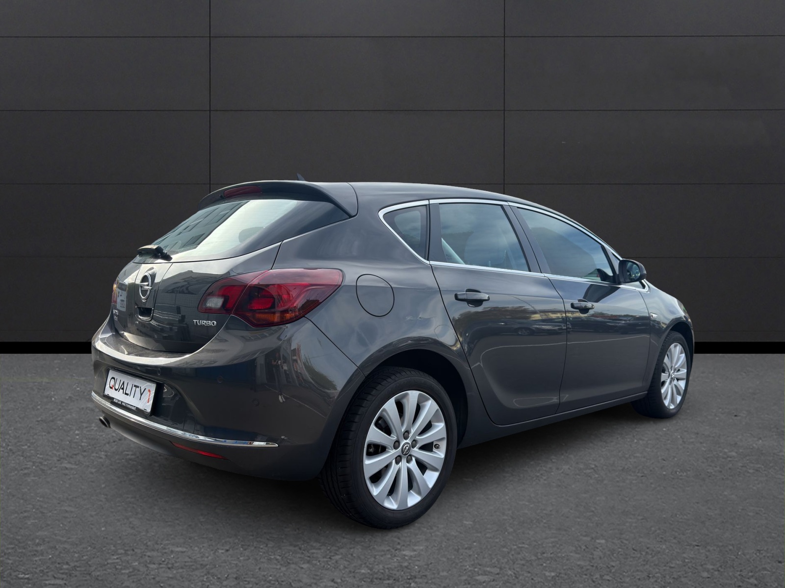 OPEL Astra 1.4i 16V Turbo Cosmo-image-4