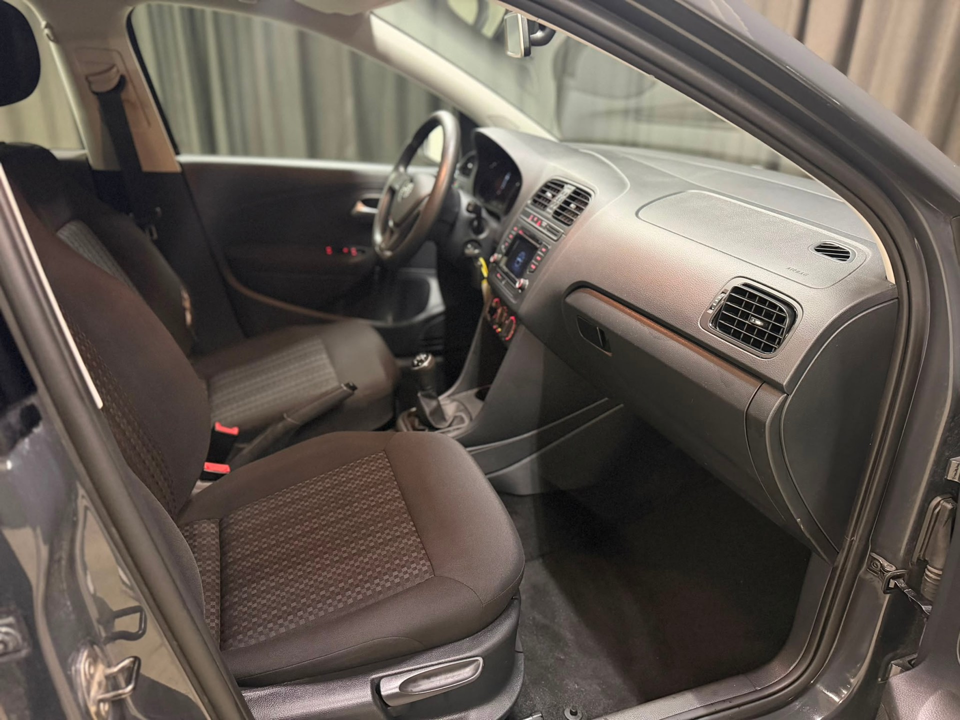VW Polo 1.2 TSI BMT Comfortline-image-10