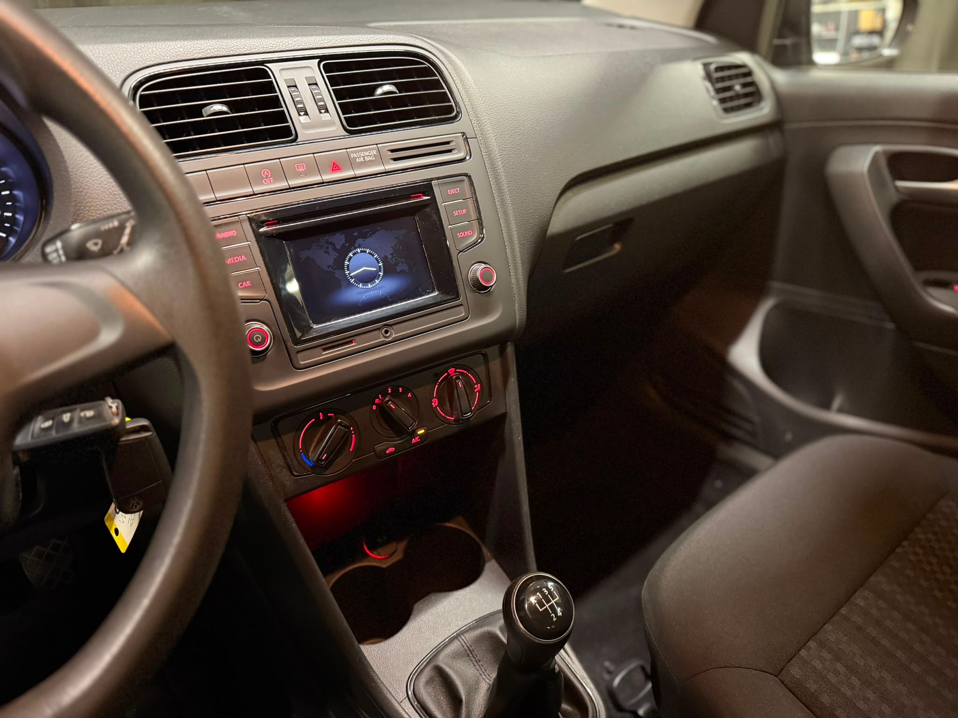 VW Polo 1.2 TSI BMT Comfortline-image-8