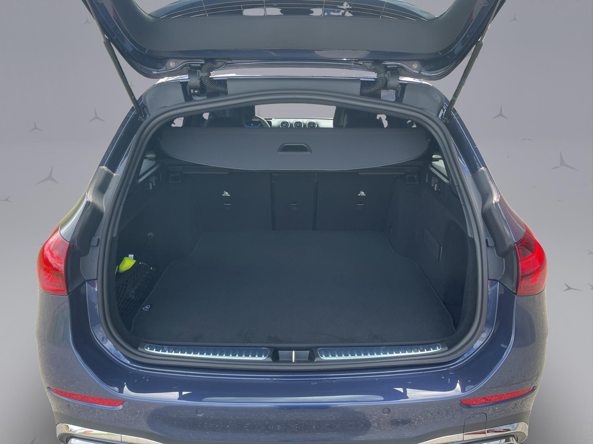 MERCEDES-BENZ C 220 d Swiss Star Avantgarde 4matic-image-17