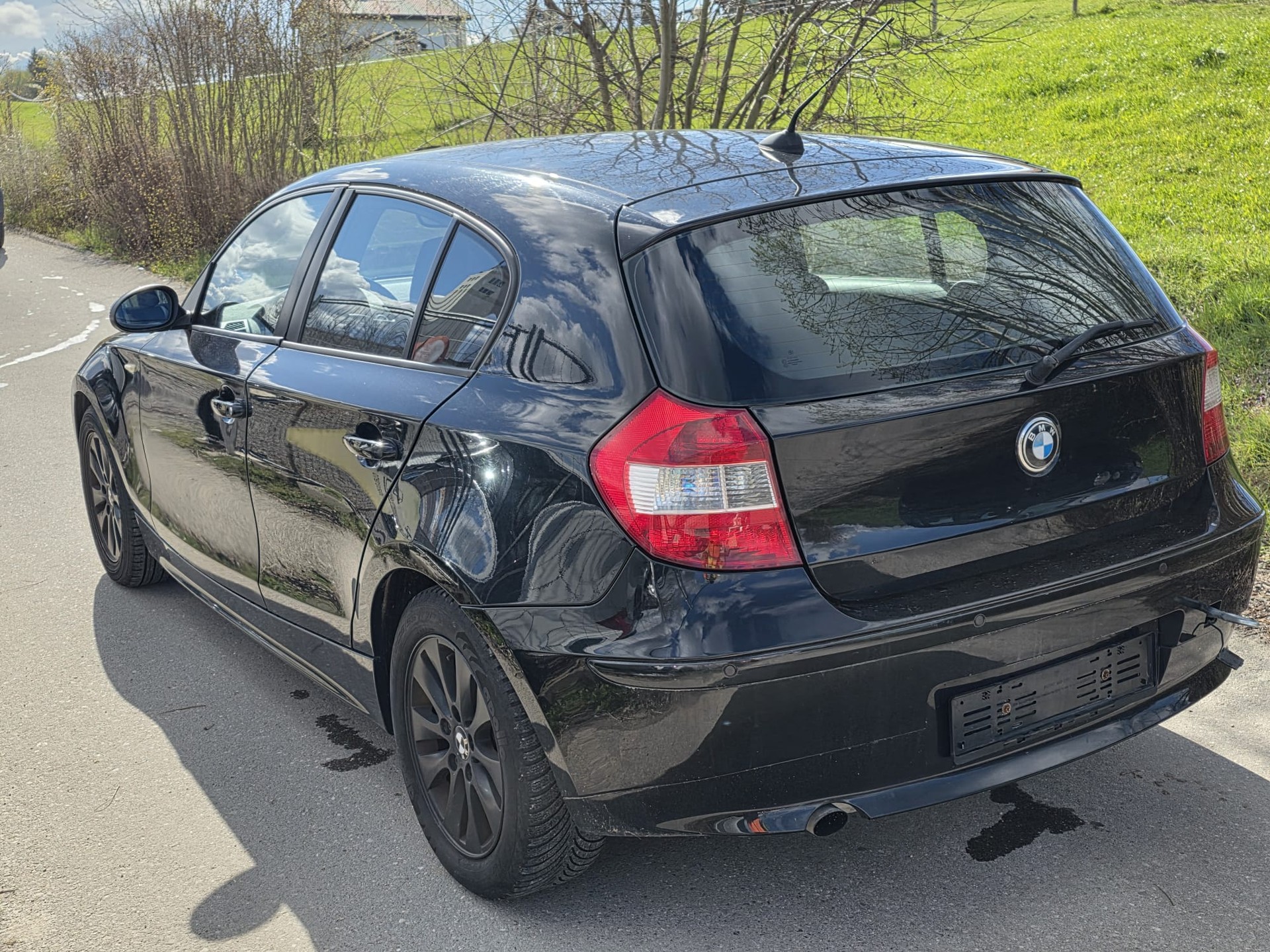 BMW 116i-image-1