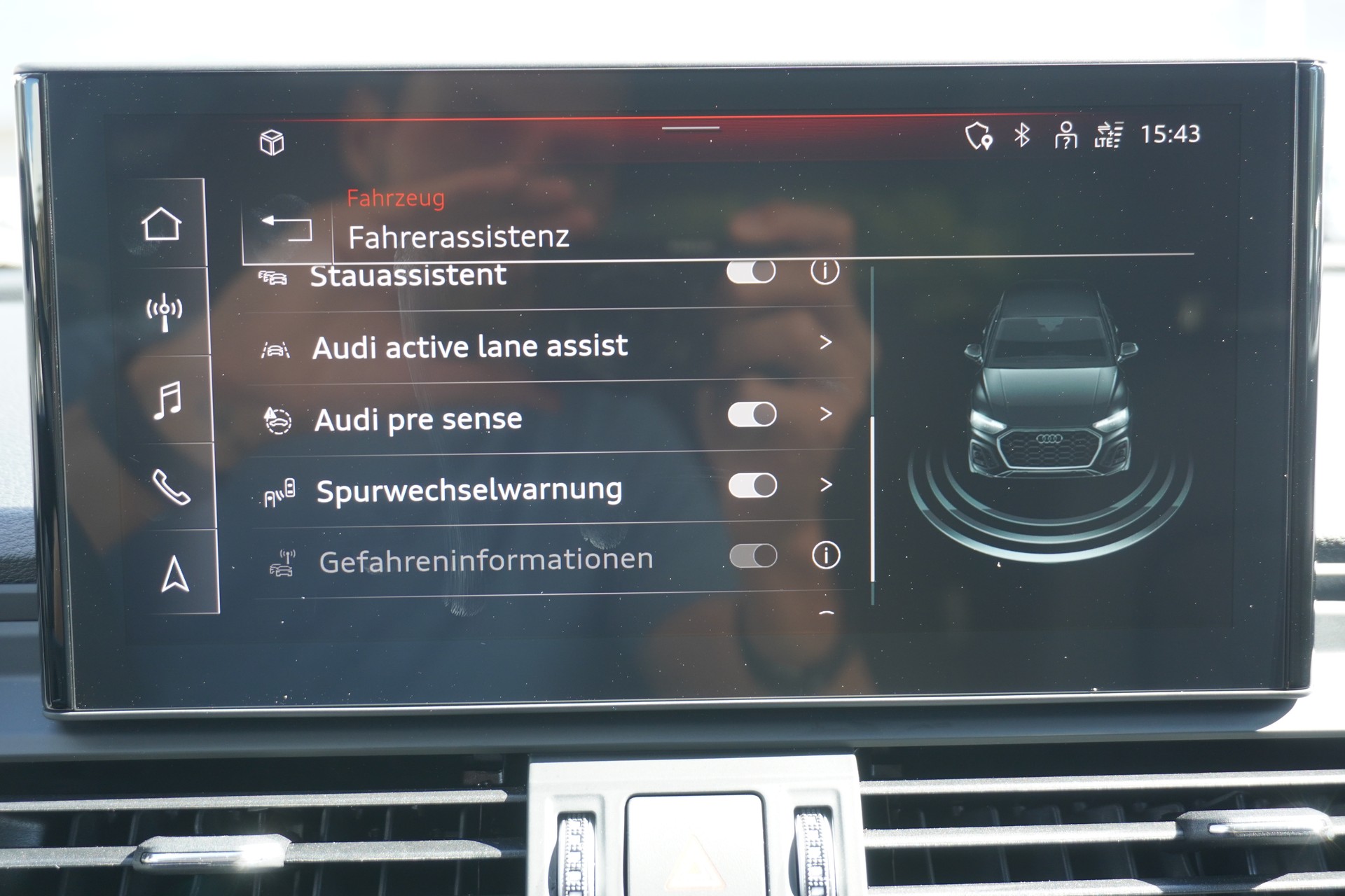 AUDI Q5 45 TFSI S-line quattro S-tronic-image-28