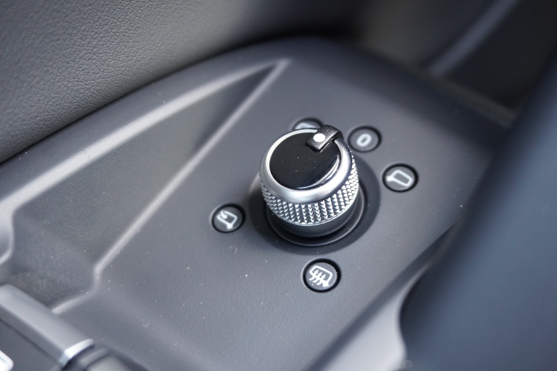 AUDI Q5 45 TFSI S-line quattro S-tronic-image-38