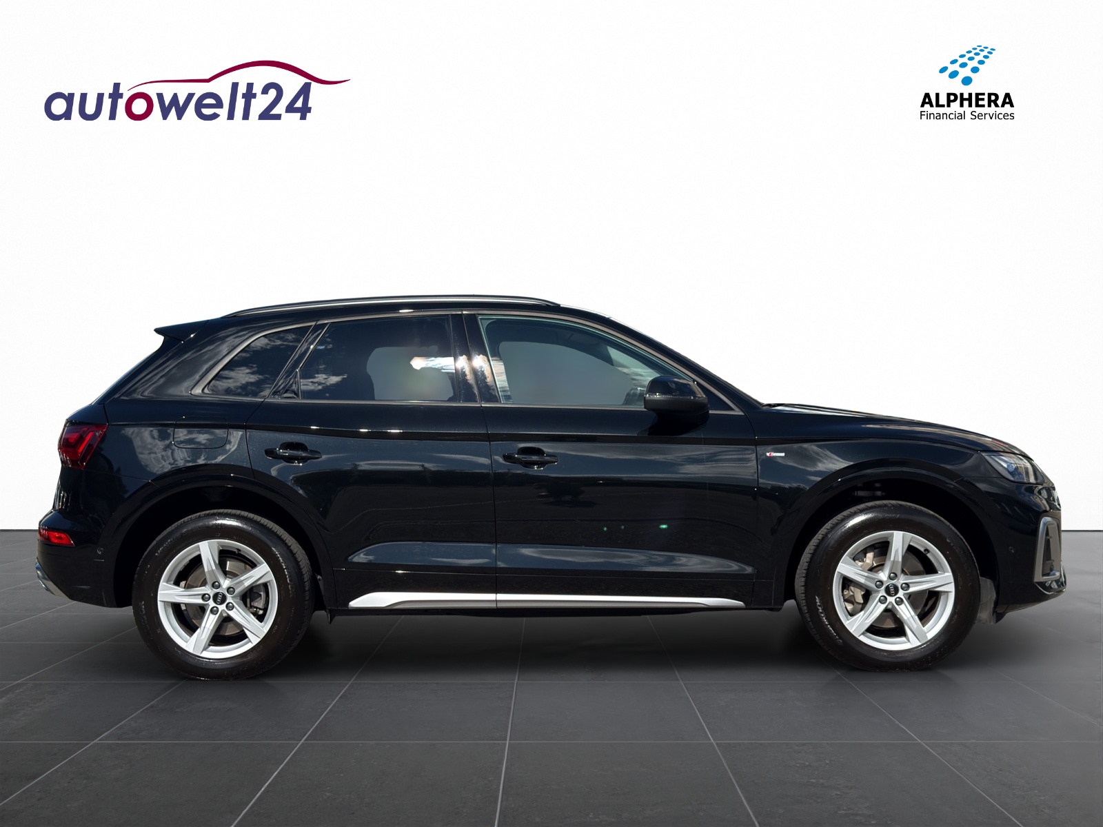 AUDI Q5 45 TFSI S-line quattro S-tronic-image-3