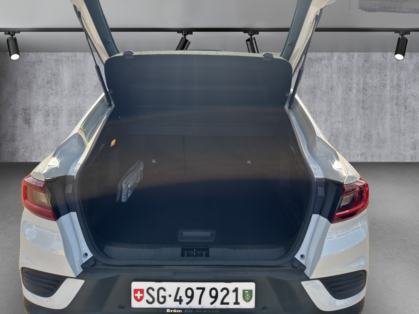 RENAULT Arkana 1.6 E-Tech R.S.Line-image-11