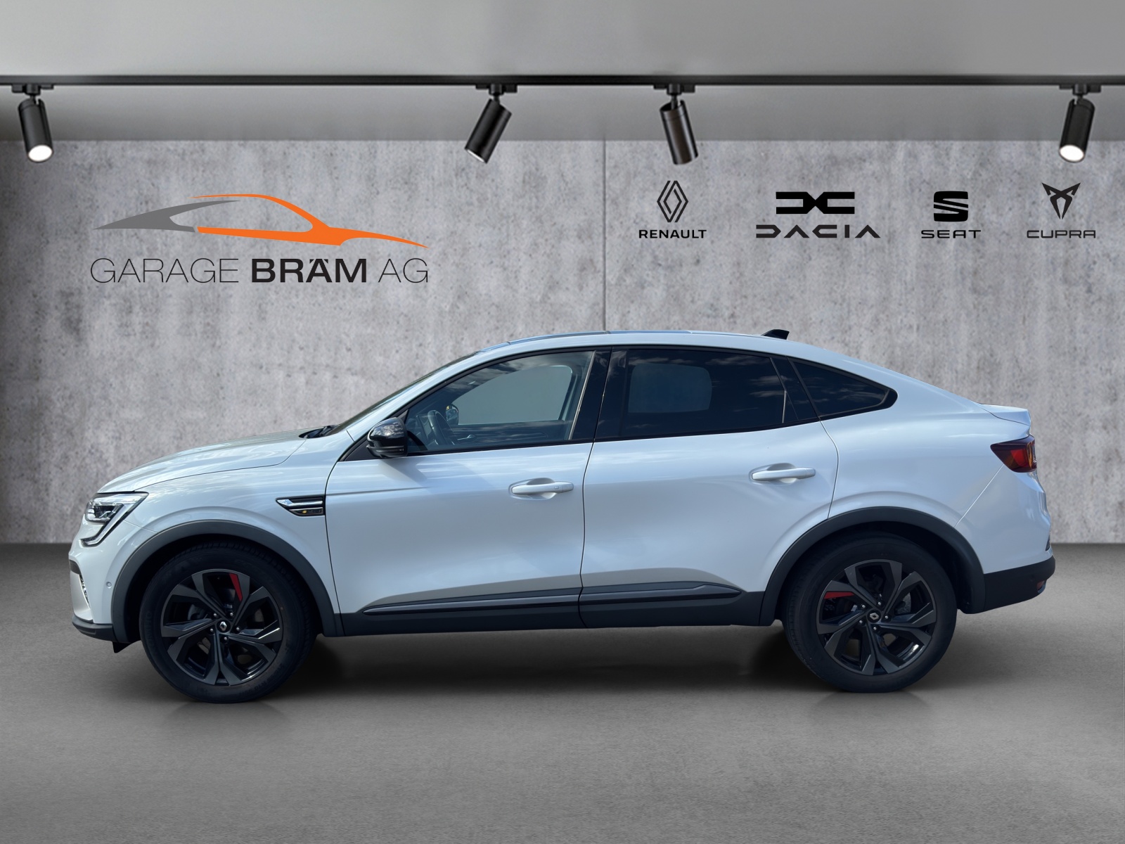 RENAULT Arkana 1.6 E-Tech R.S.Line-showroom-element-2
