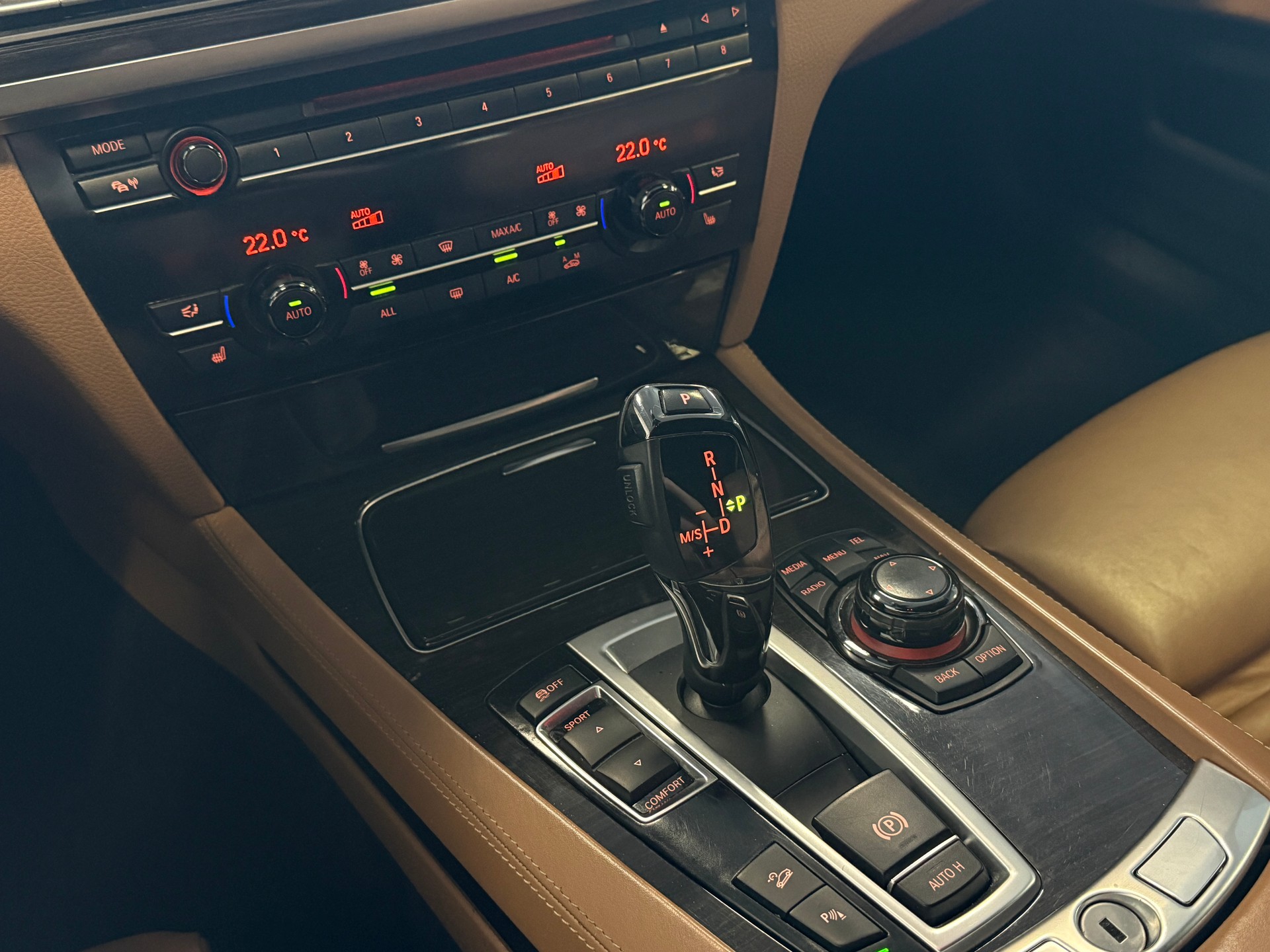 BMW 750Ld xDrive-image-8