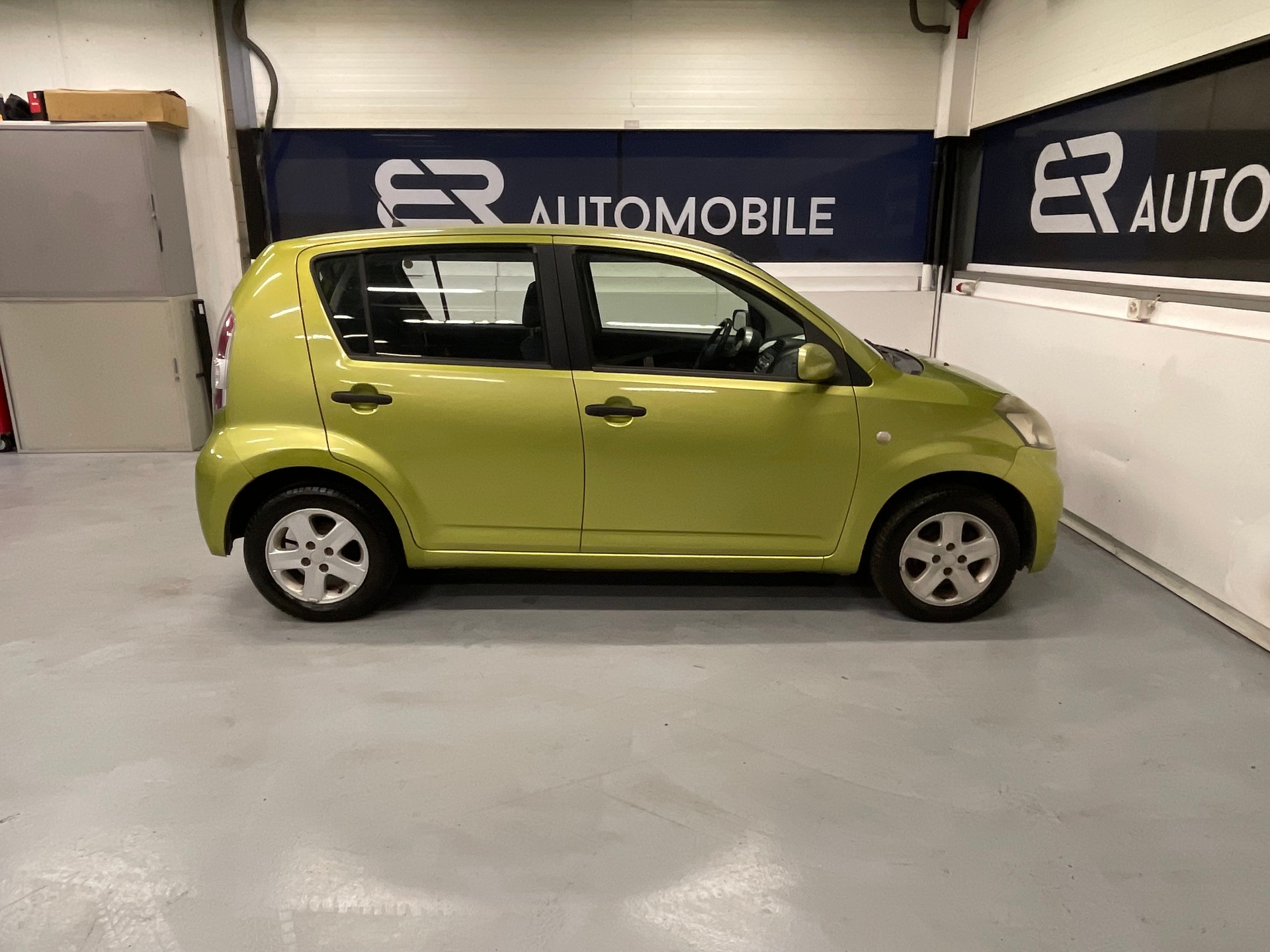 DAIHATSU Sirion 1.3 S Custom 4WD-image-6