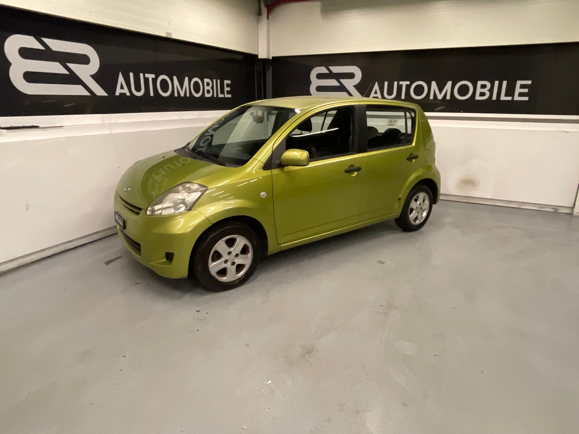 DAIHATSU Sirion 1.3 S Custom 4WD