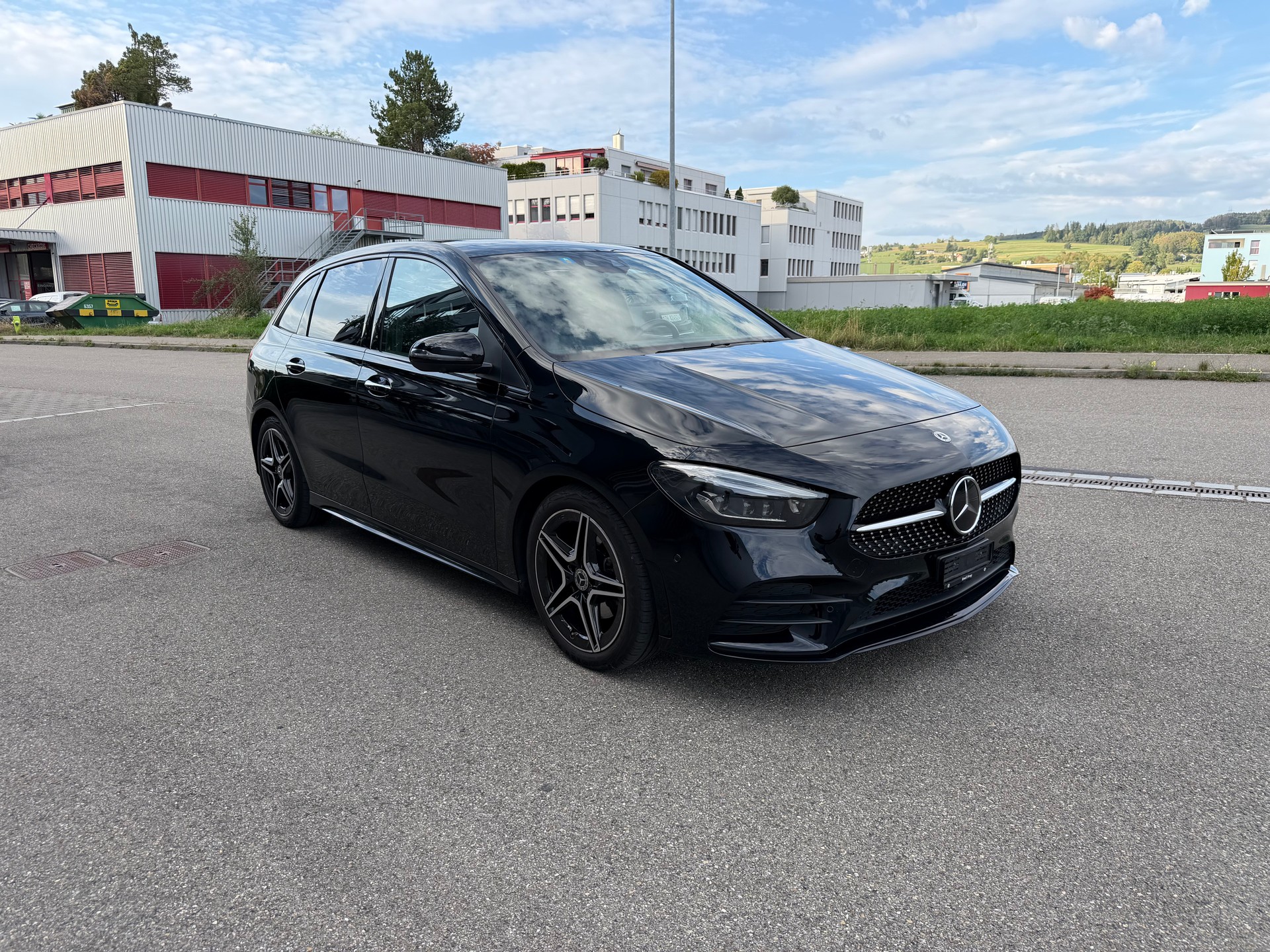 MERCEDES-BENZ B 200 AMG Line 7G-DCT-image-6