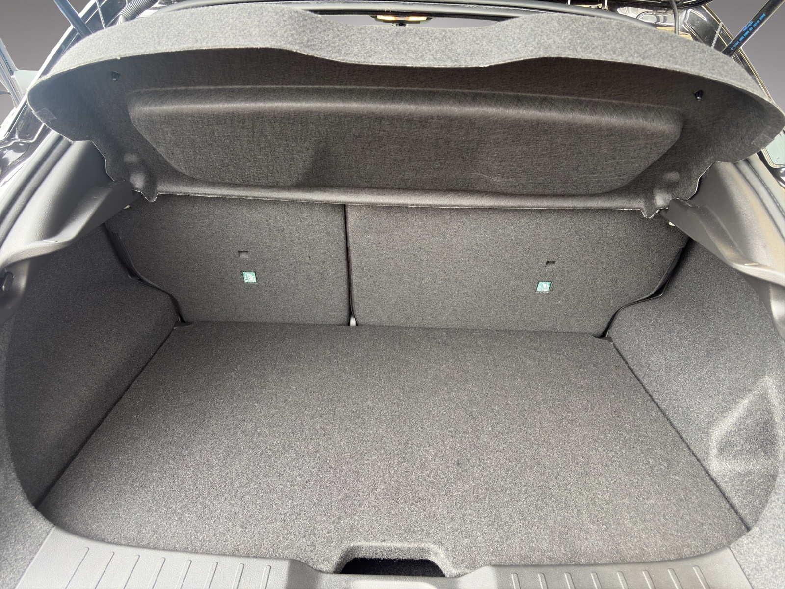 NISSAN Juke 1.6 Hybrid Tekna-image-7