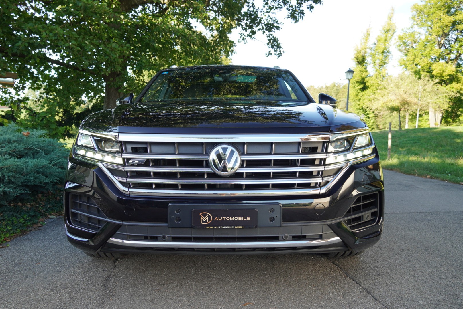 VW Touareg 3.0 TDI R Line Tiptronic-image-1