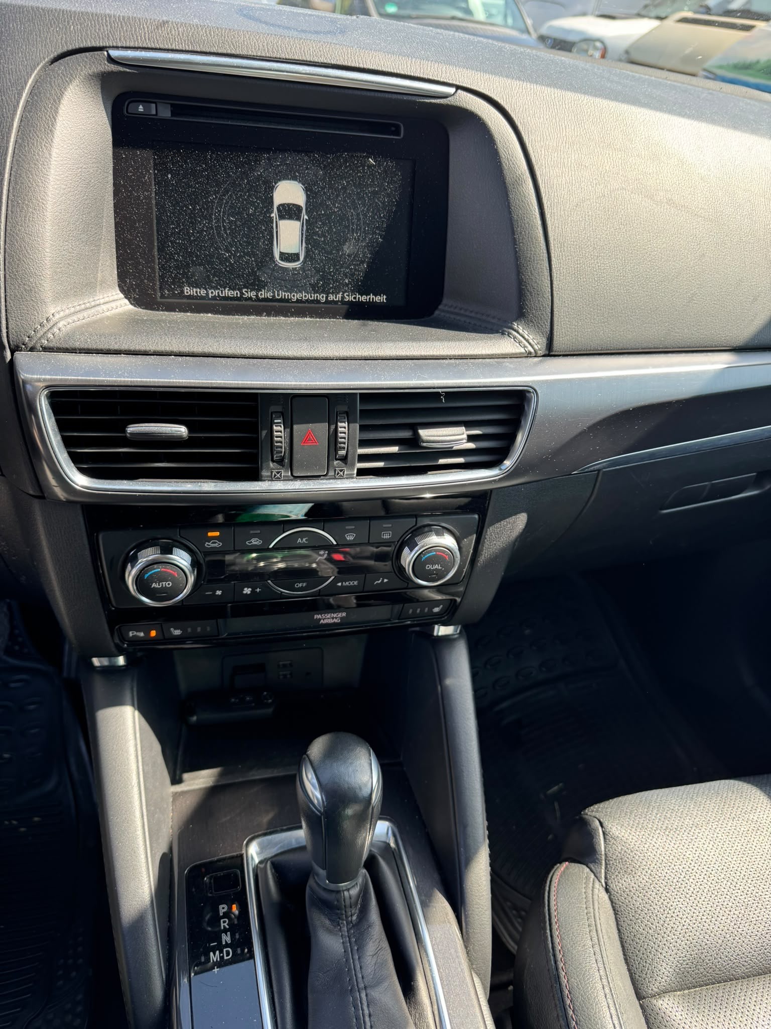 MAZDA CX-5 2.2 D HP Revolution AWD Automatic-image-10