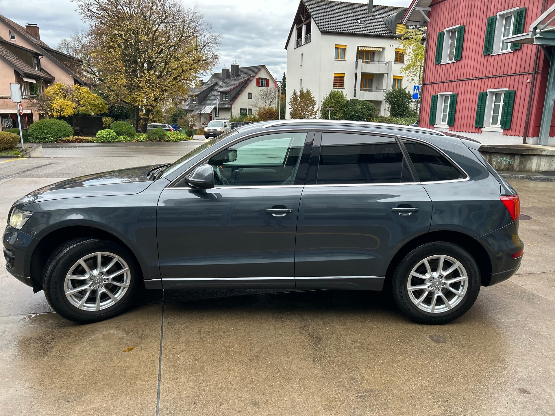 AUDI 2.0 TDI quattro S-Tronic-image-1