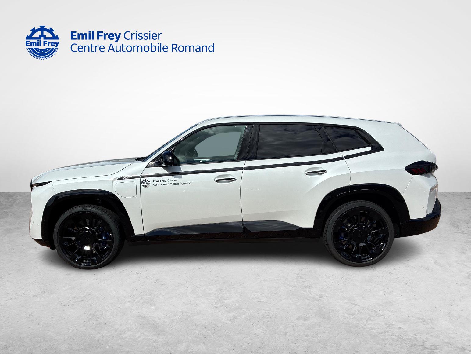 BMW XM 50e Plug-in Hybrid-showroom-element-1