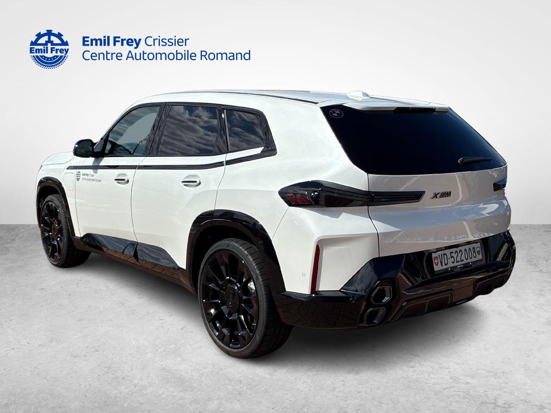 BMW XM 50e Plug-in Hybrid-showroom-element-2