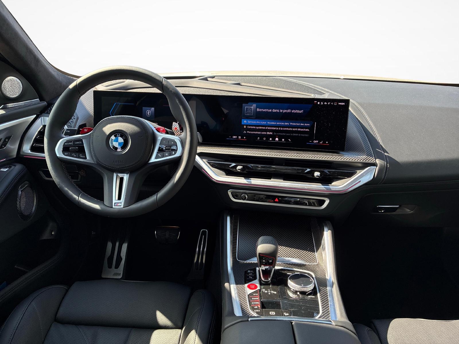 BMW XM 50e Plug-in Hybrid-image-8