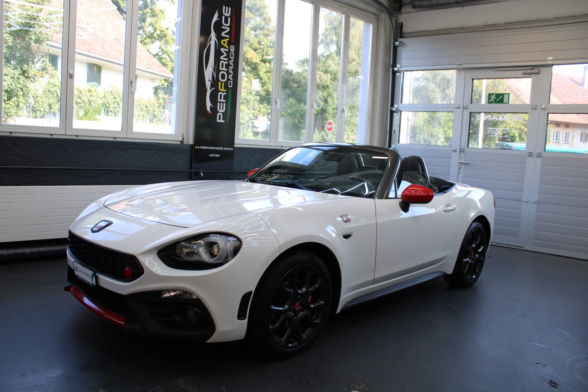FIAT 124 Spider 1.4 TB Abarth-image-4