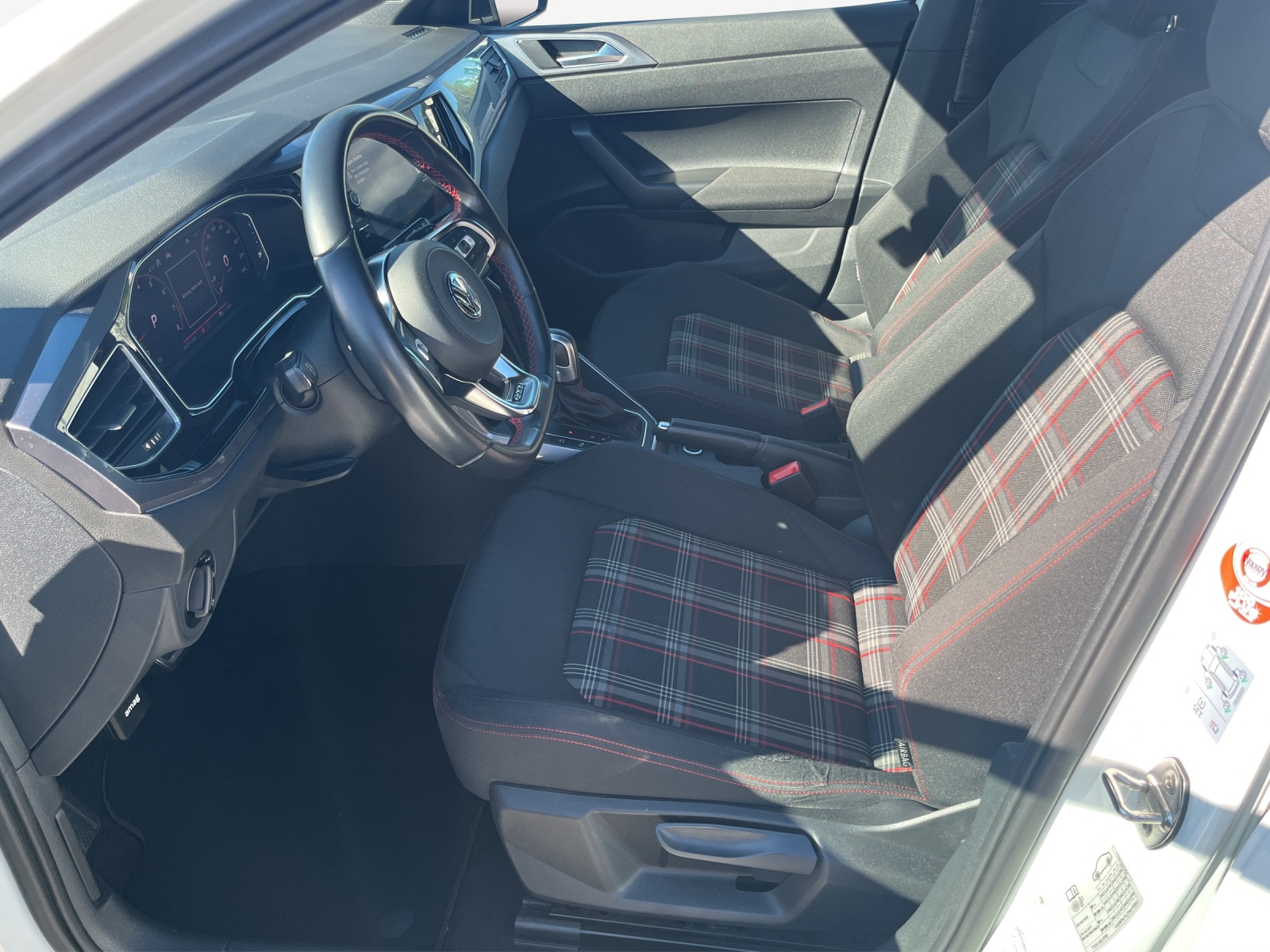 VW Polo 2.0 TSI GTI DSG-image-6