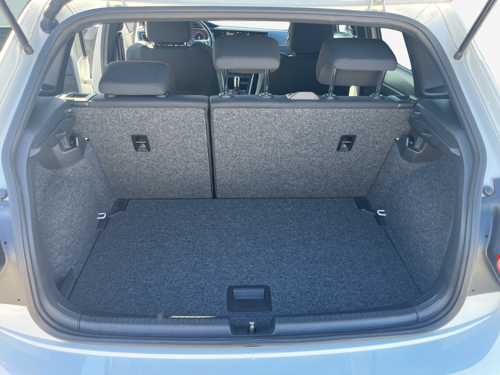 VW Polo 2.0 TSI GTI DSG-image-9