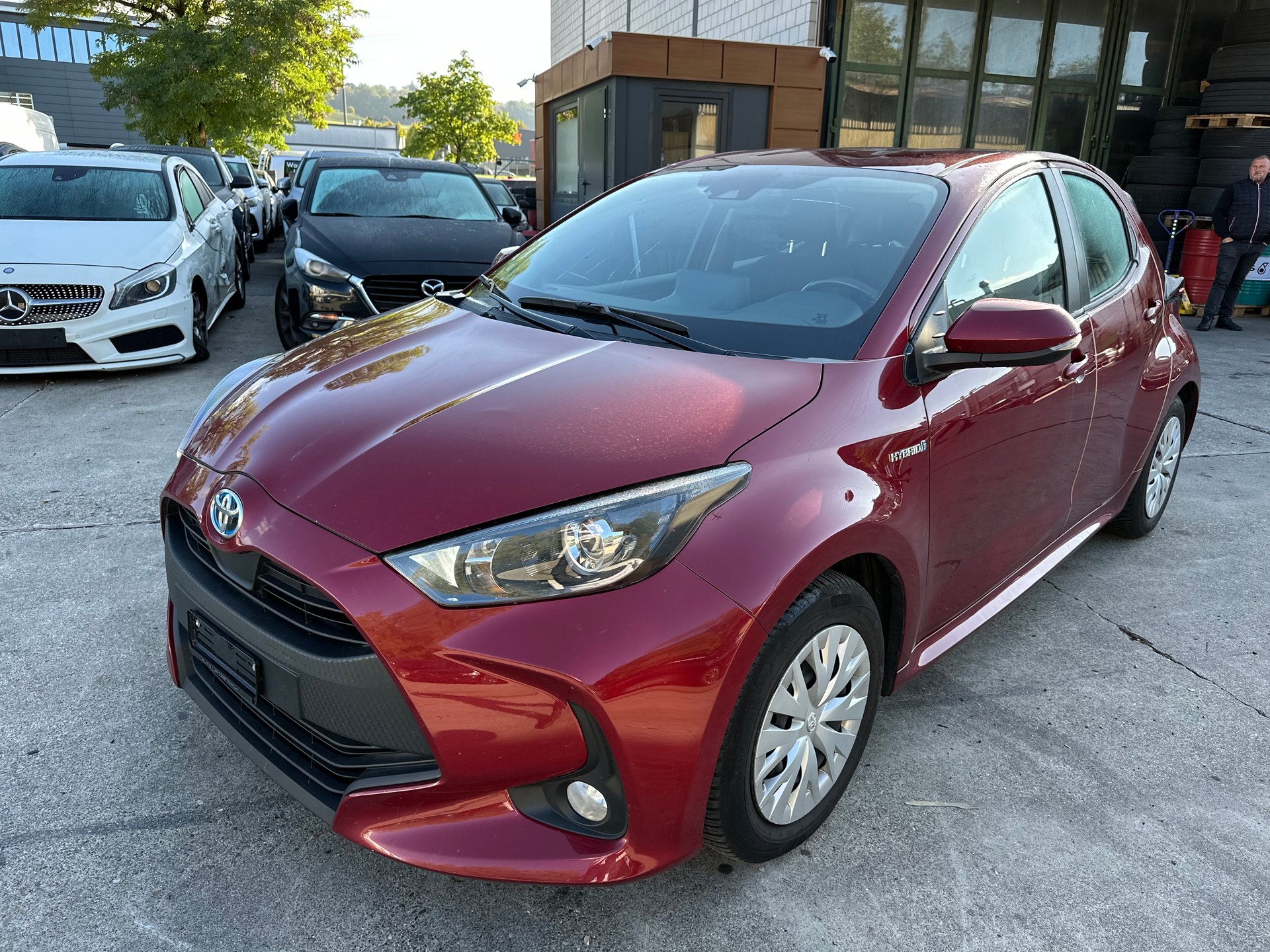 TOYOTA Yaris 1.5 Comfort e-CVT-image-7