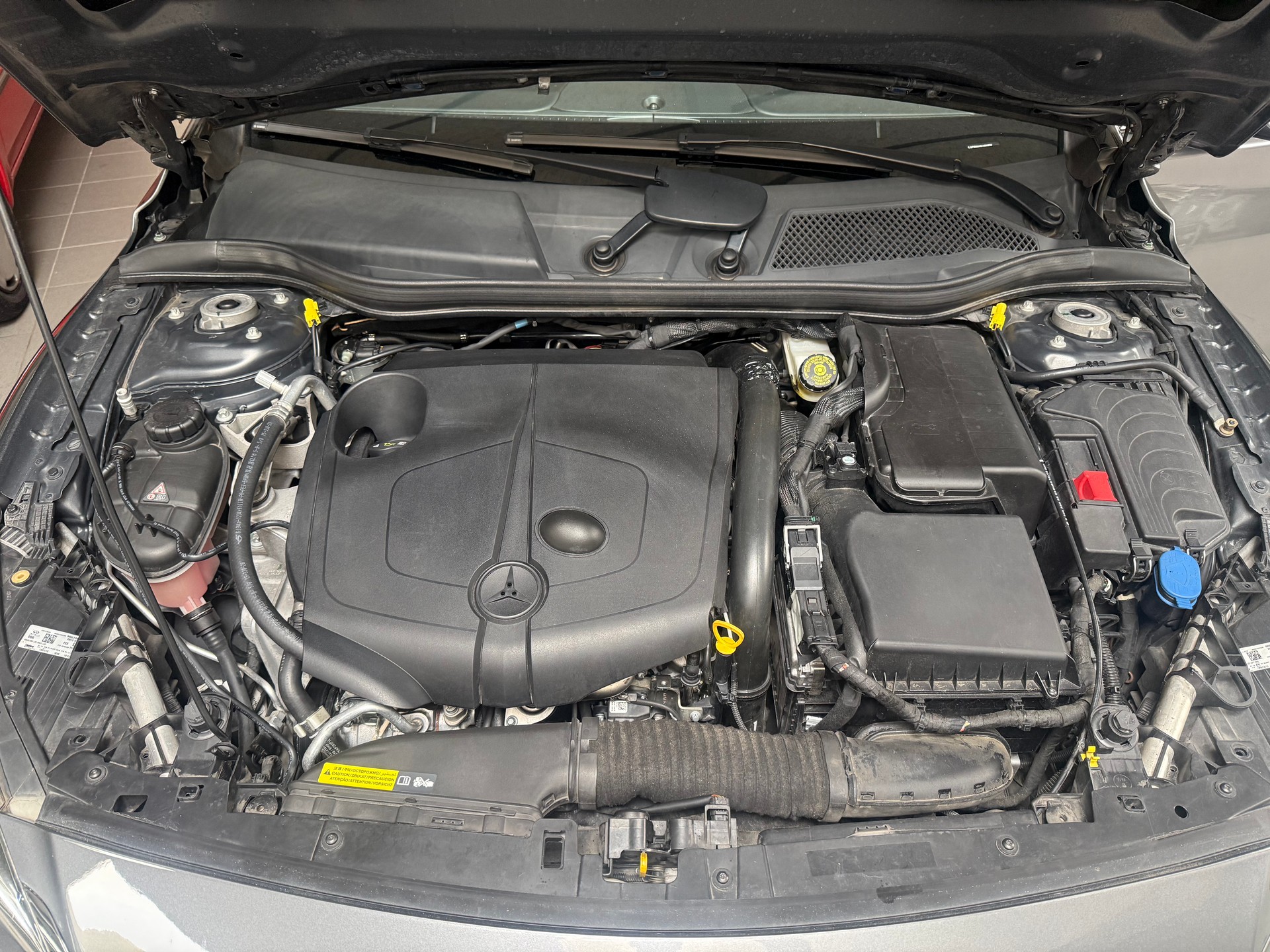 INFINITI Q30 2.2d Premium AWD DCT-image-19