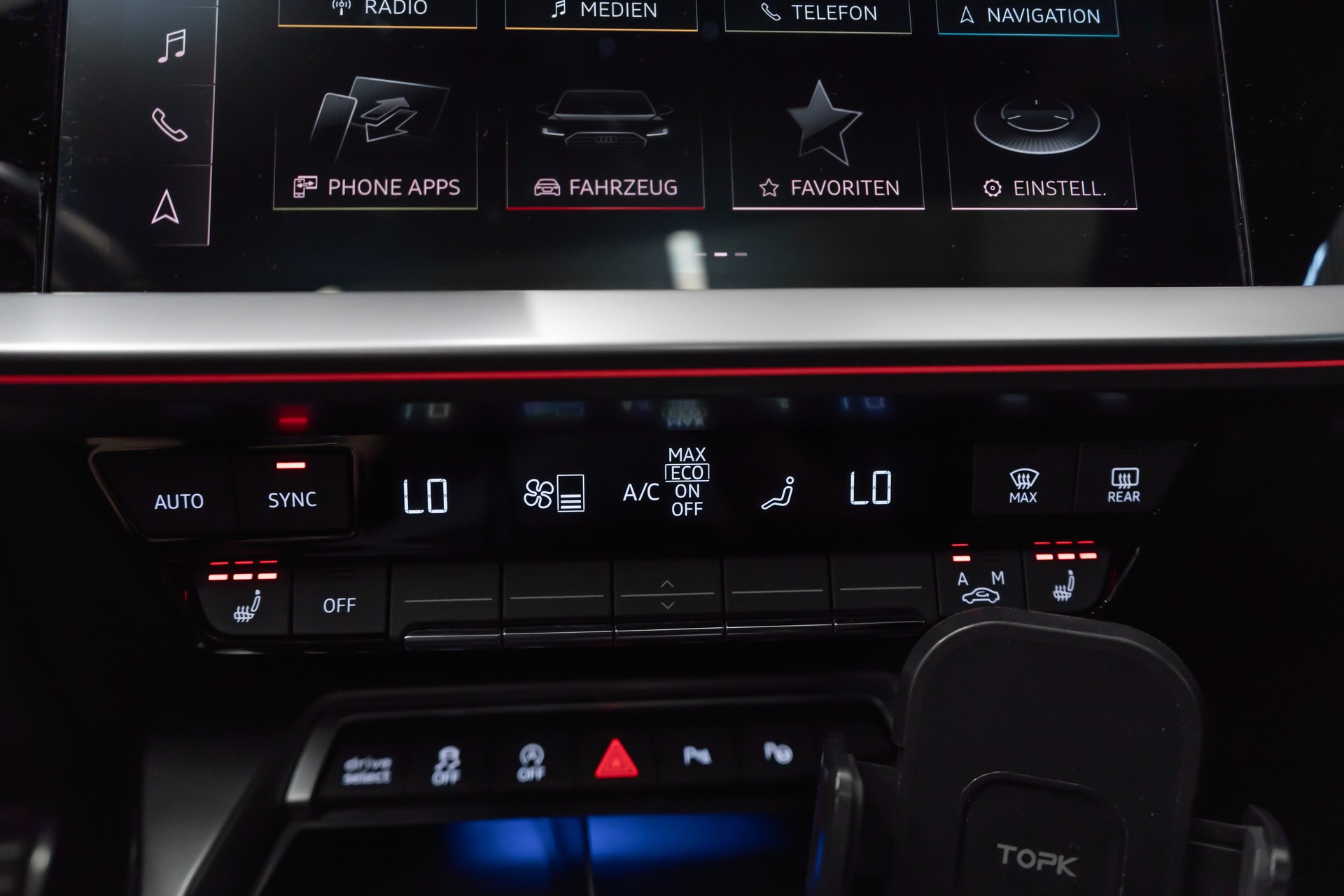 AUDI S3 Sportback 2.0 TFSI QUATTRO S-TRONIC / SEHR SCHÖNE OPTIK-image-23