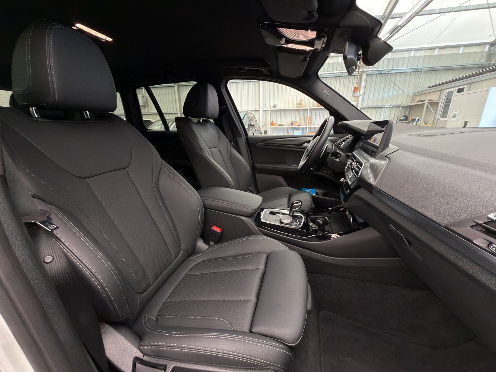 BMW X3 xDrive 48V 20d Pure M Sport - Anhängerkupplung - Head-up-Display-image-11