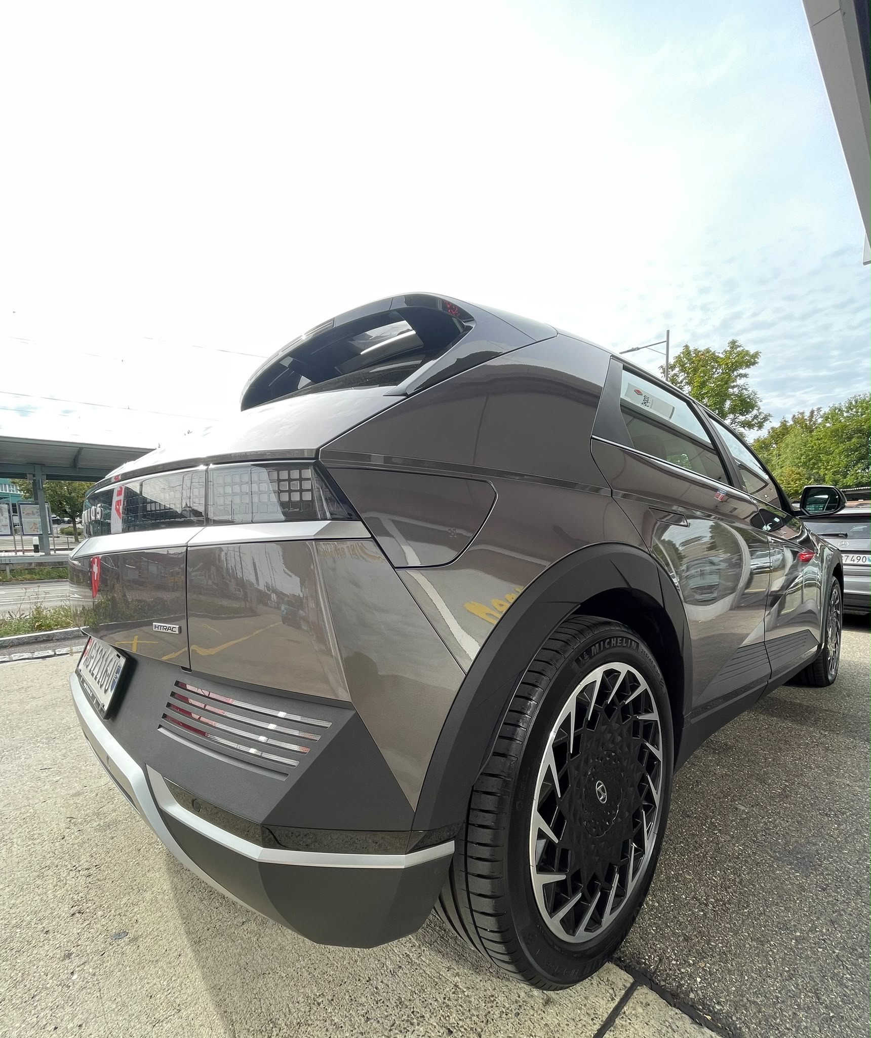 HYUNDAI Ioniq 5 72kWh Origo 4WD SOH 100% WLTP 460Km AHK 1600 KG Werksgarantie-image-4