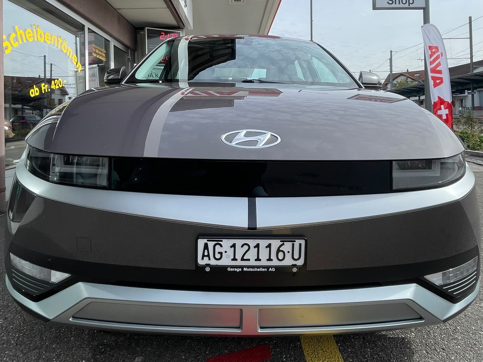 HYUNDAI Ioniq 5 72kWh Origo 4WD SOH 100% WLTP 460Km AHK 1600 KG Werksgarantie-image-3
