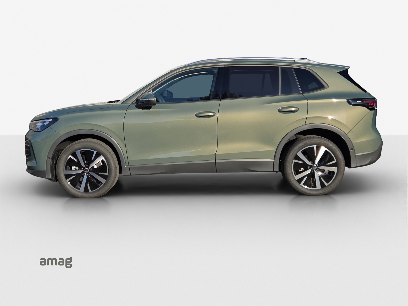 VW Tiguan 2.0 TSI DSG Life 4Motion-image-1