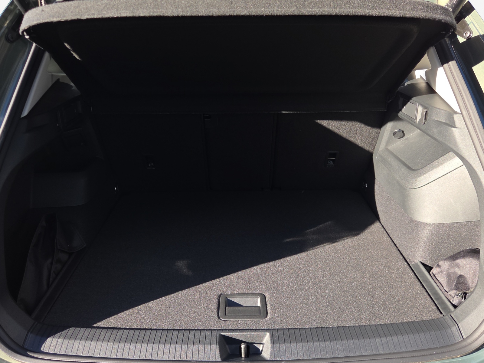VW Tiguan 2.0 TSI DSG Life 4Motion-image-12