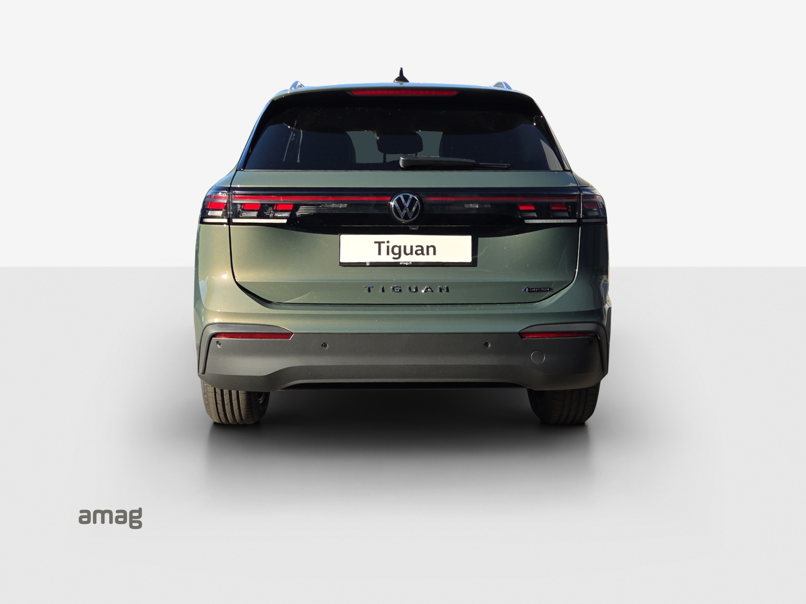 VW Tiguan 2.0 TSI DSG Life 4Motion-image-3