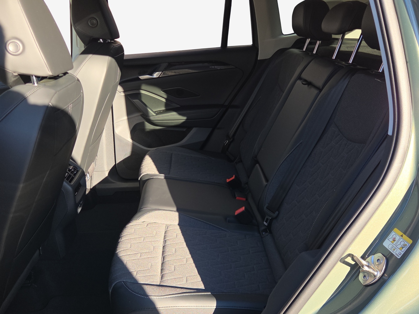VW Tiguan 2.0 TSI DSG Life 4Motion-image-11