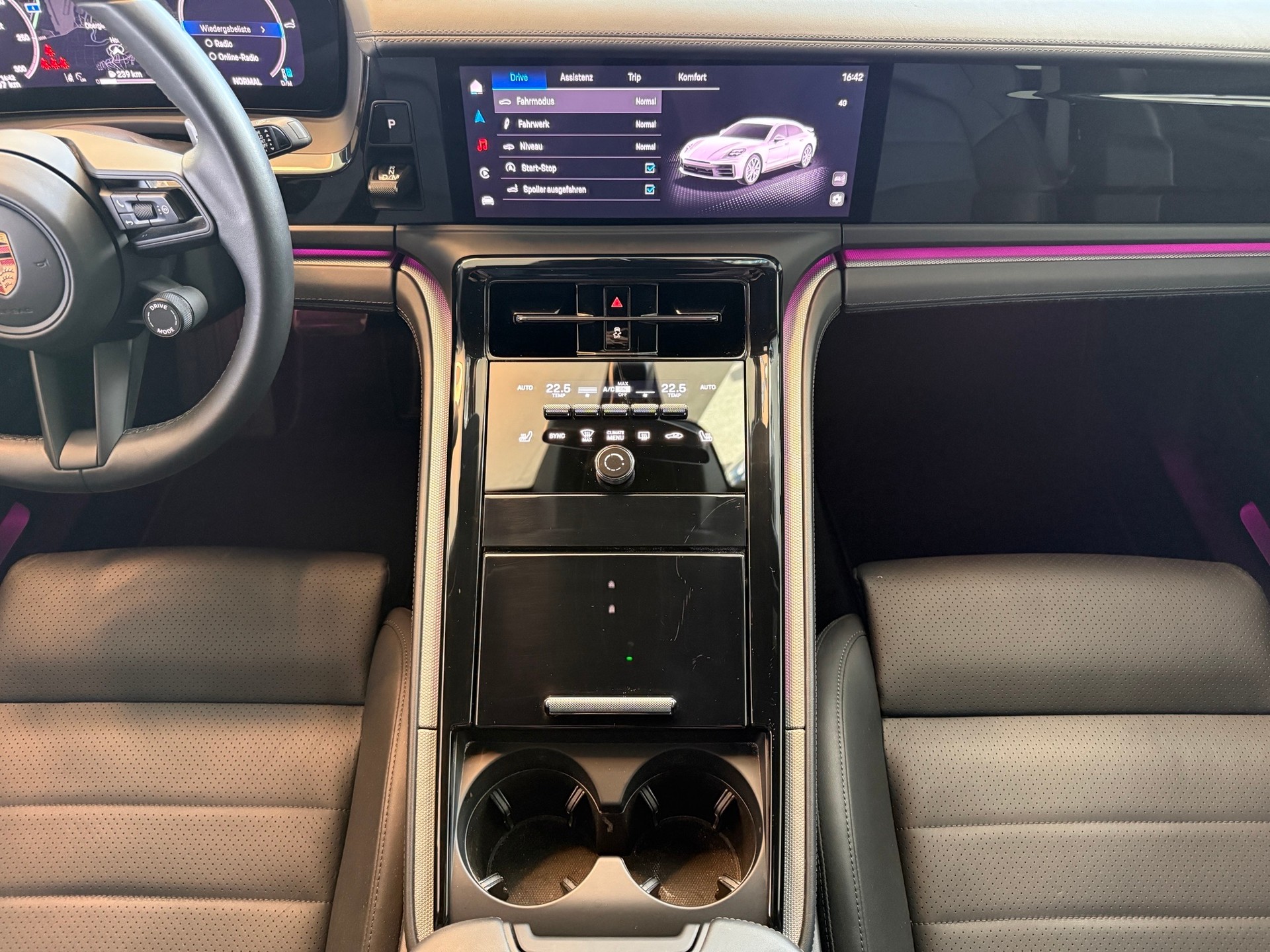PORSCHE Panamera 4 PDK-image-18