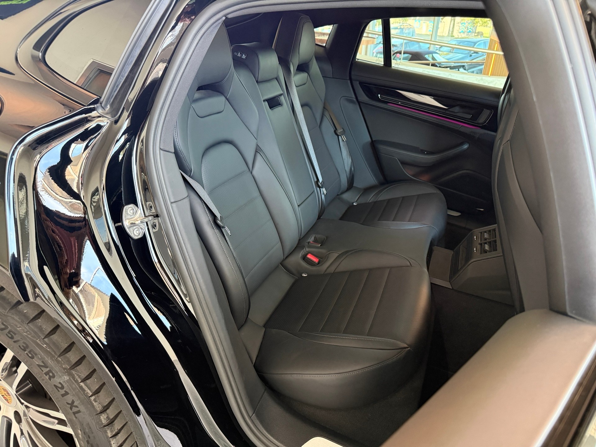 PORSCHE Panamera 4 PDK-image-13