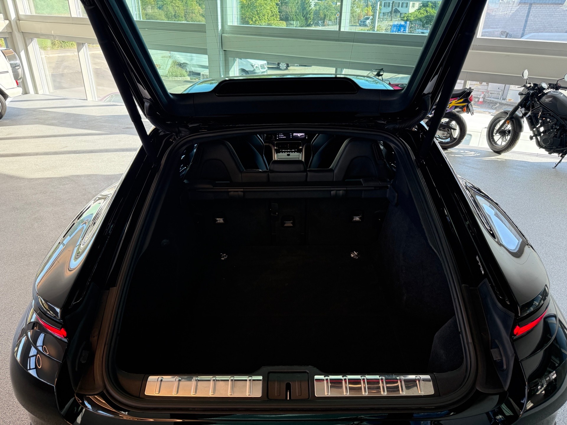 PORSCHE Panamera 4 PDK-image-14