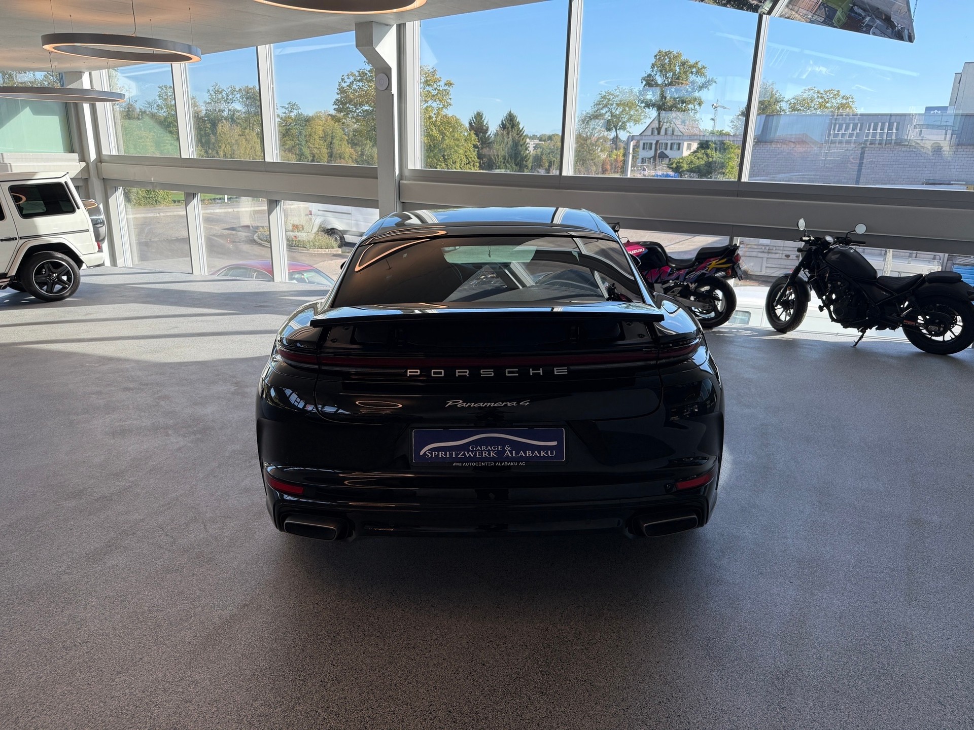 PORSCHE Panamera 4 PDK-image-4