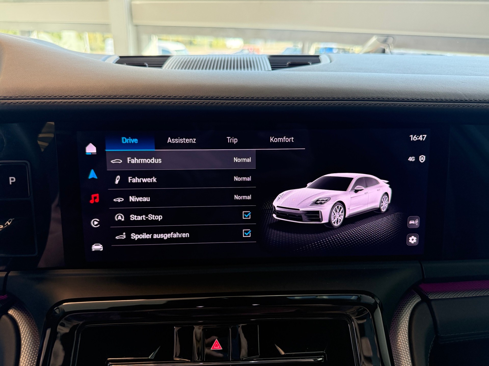 PORSCHE Panamera 4 PDK-image-24
